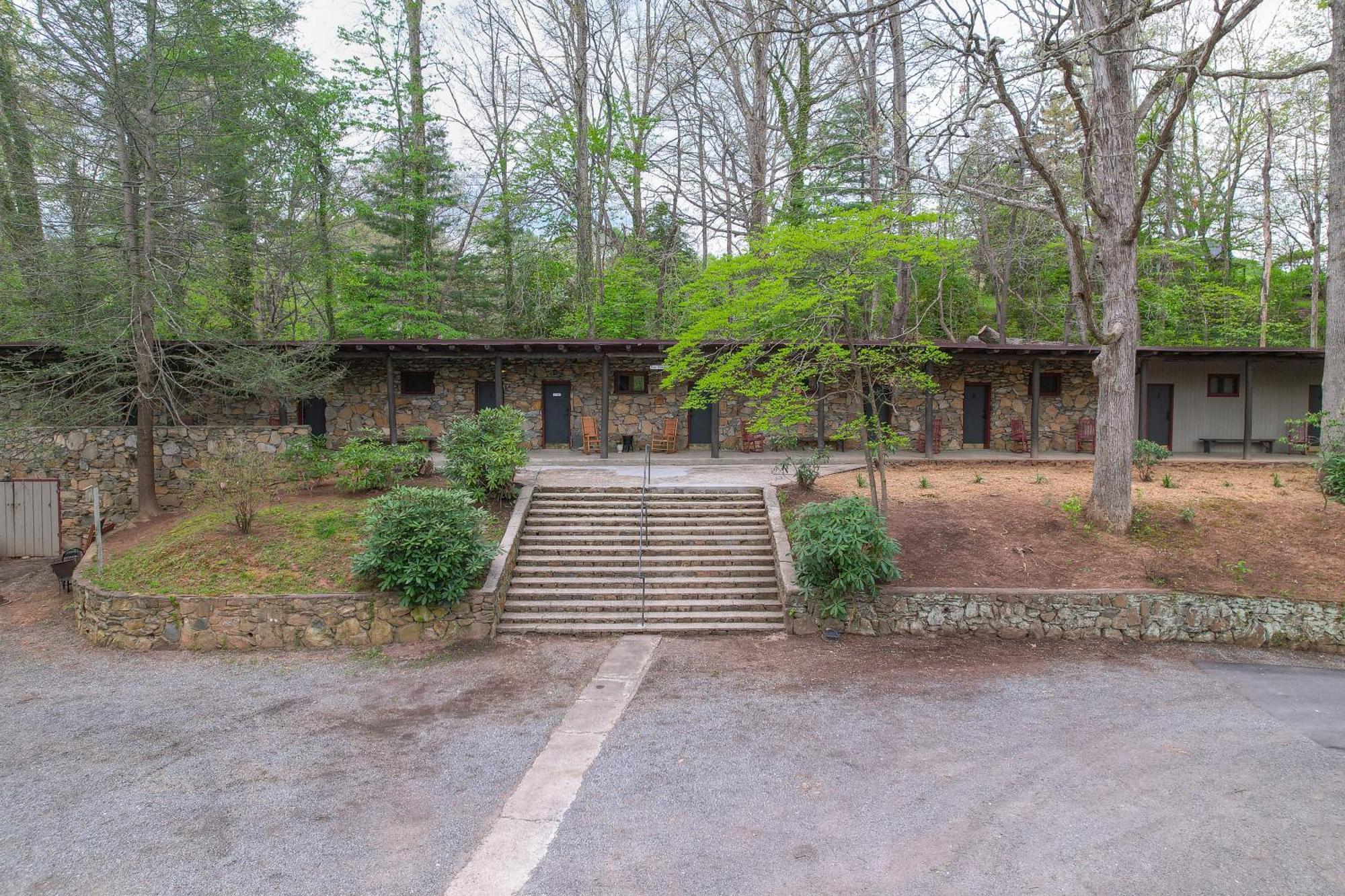 The Furry Lodge Double Ste 2&3 Waynesville Zewnętrze zdjęcie